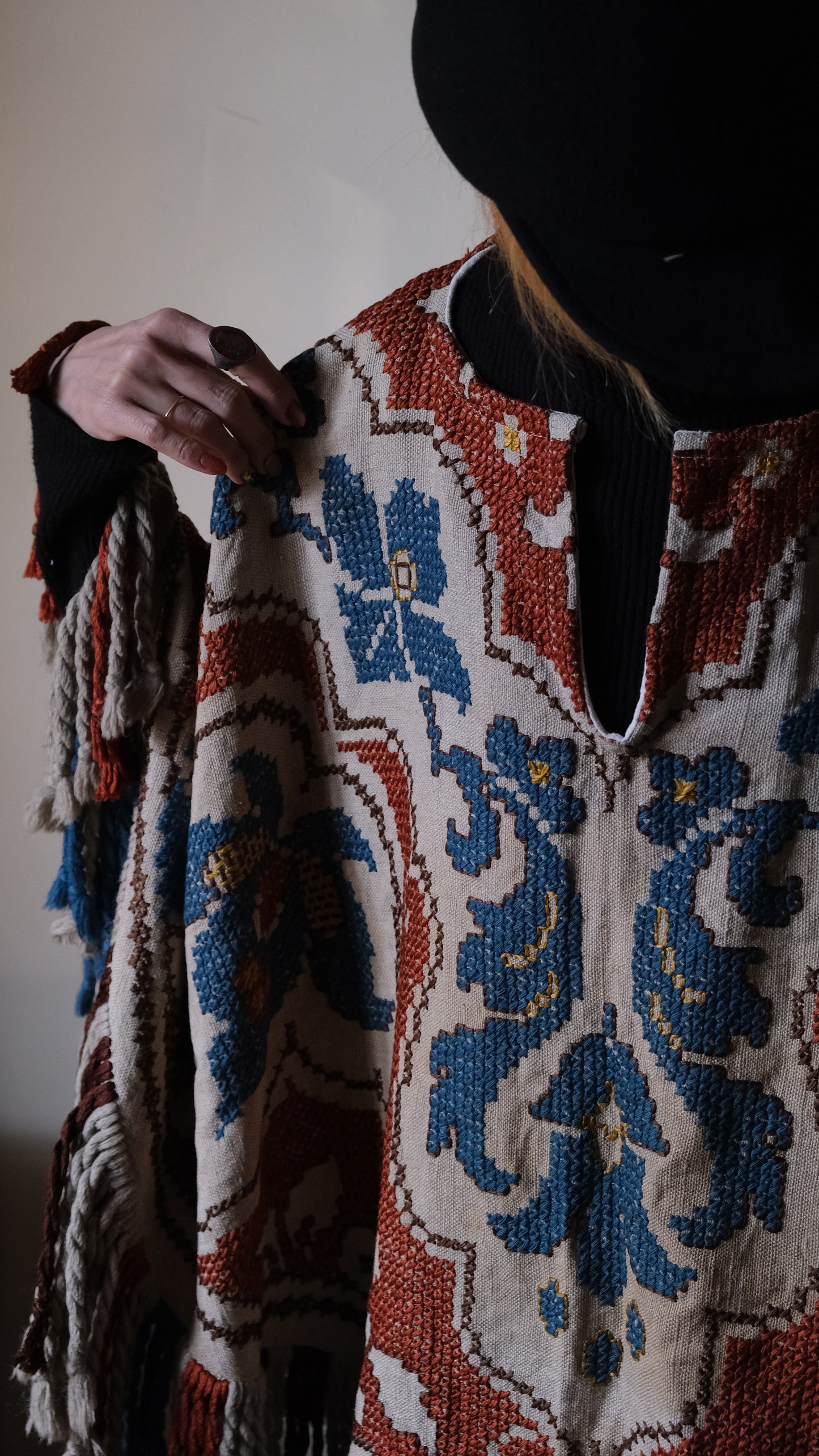 vintahe remake poncho