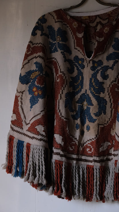 vintahe remake poncho